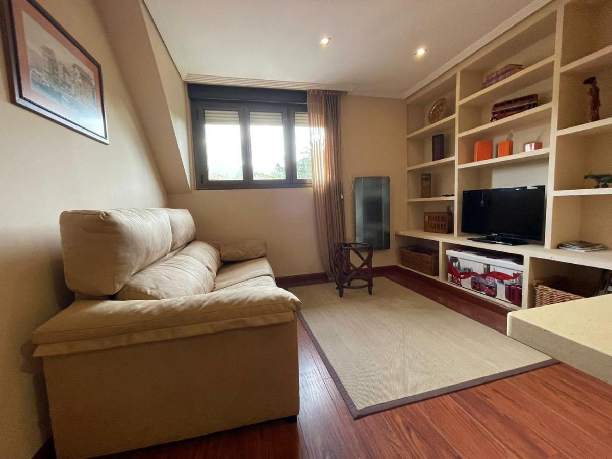 Apartamento Centro De Llanes Appartement Buitenkant foto